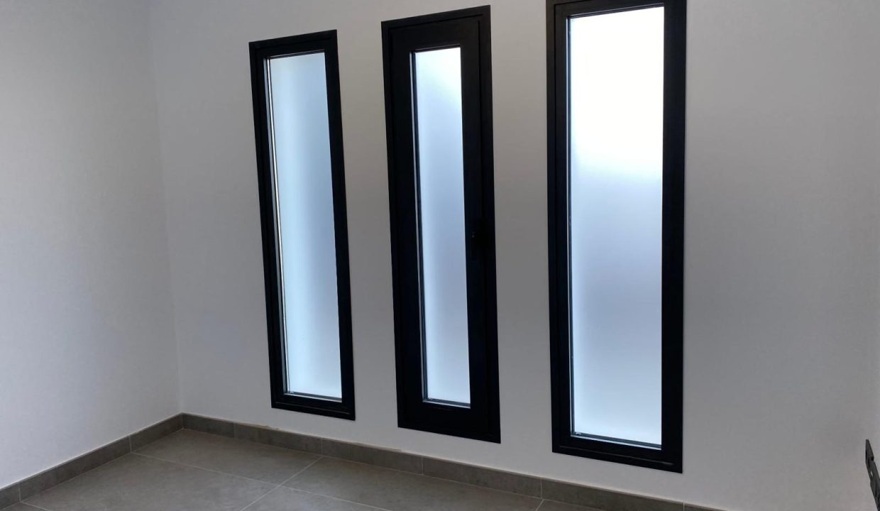 2a5db093-e1c9-4274-8ec2-0d4c0c702af7