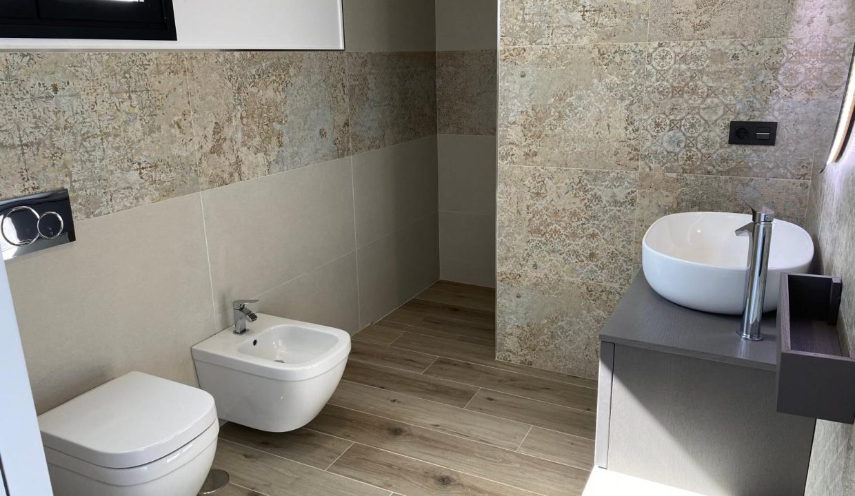 319a9597-0853-40ab-ad2d-1e429969a578