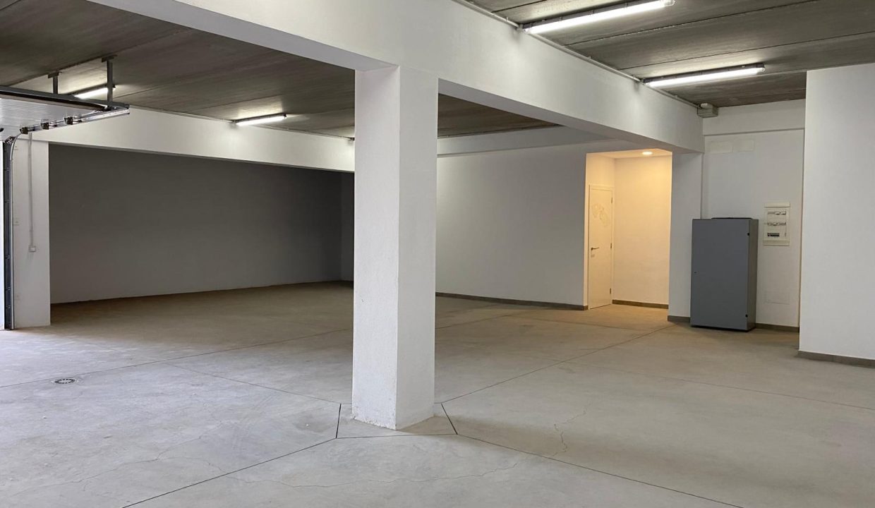 7055c984-bcee-4231-a4aa-93cce674b71f