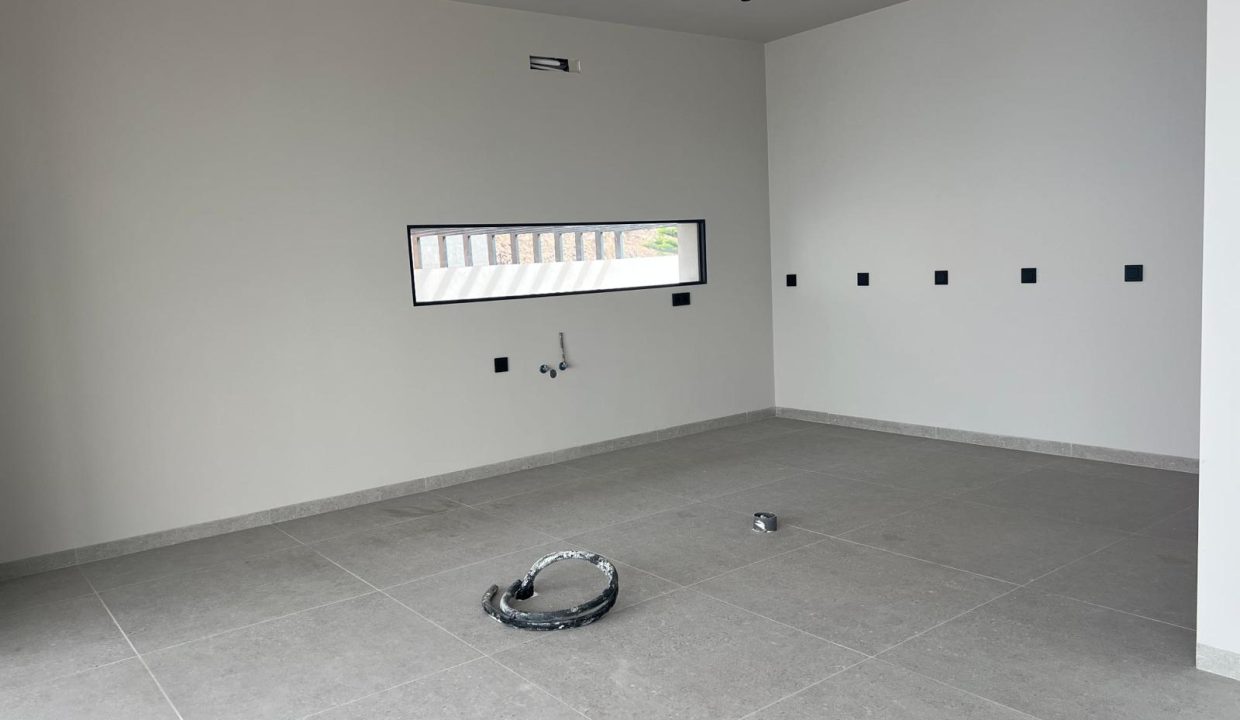 92eb6a61-20d6-4124-9654-2378e3da8ade