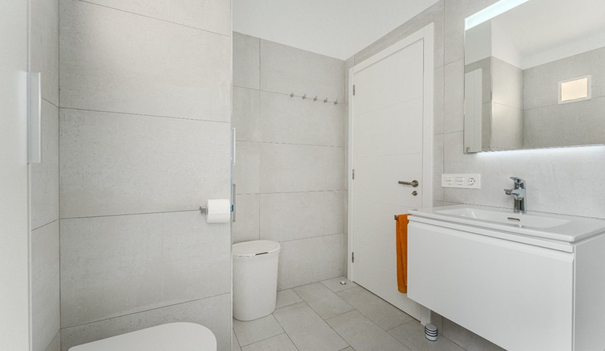 a0065463-d92e-4dde-bbcc-dcb91b73dff9