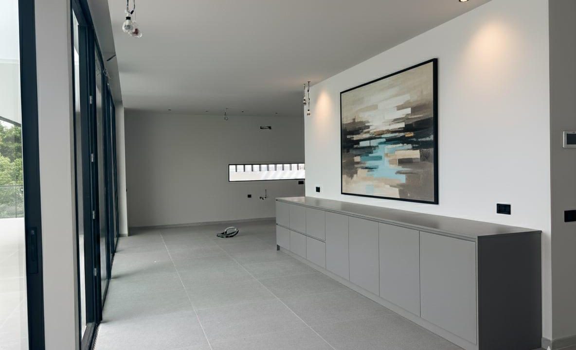 ee8c259d-9931-455d-9f3c-3353cd9eb3d4